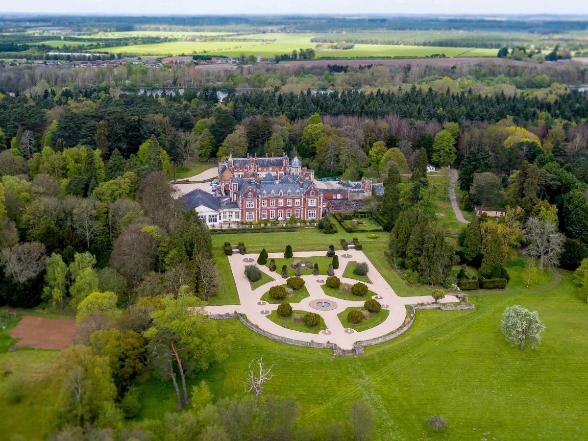 Lynford Hall Hotel Mundford Exterior photo