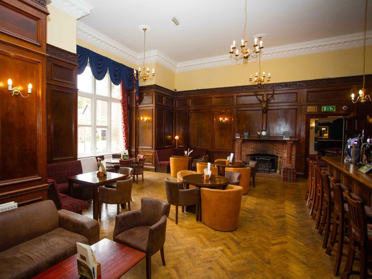 Lynford Hall Hotel Mundford Exterior photo